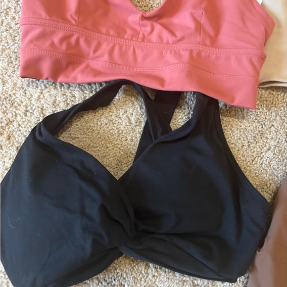 Sports bra bundle - Picture 3 of 10